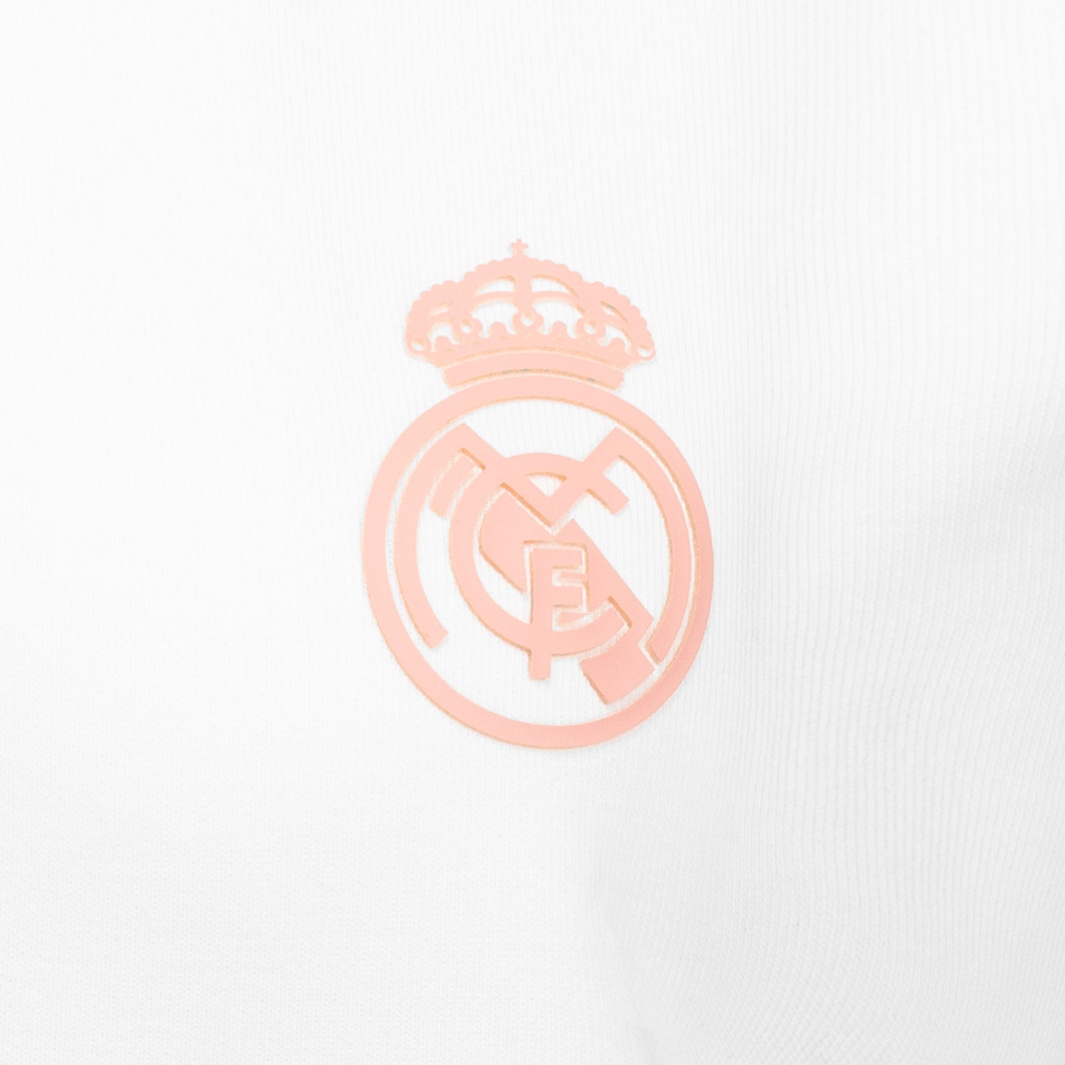 Camiseta Mujer ECO Essentials Real Madrid Escudo Monocolor Blanca