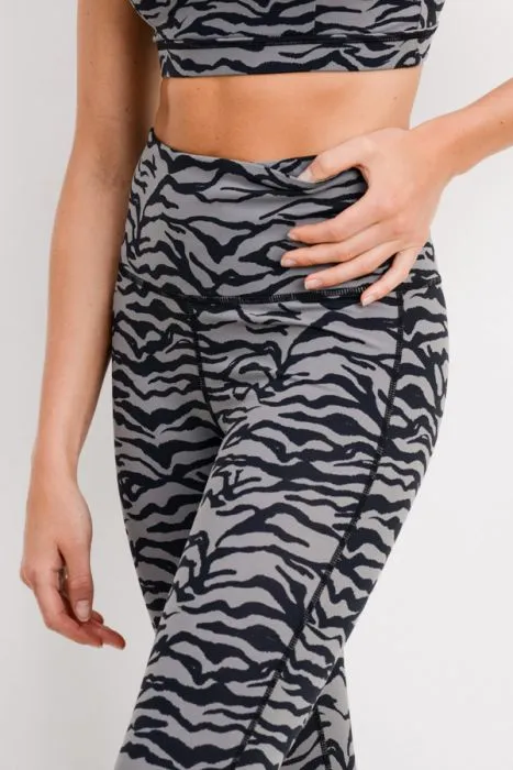 Grey & Black Tiger Active-wear Leggings