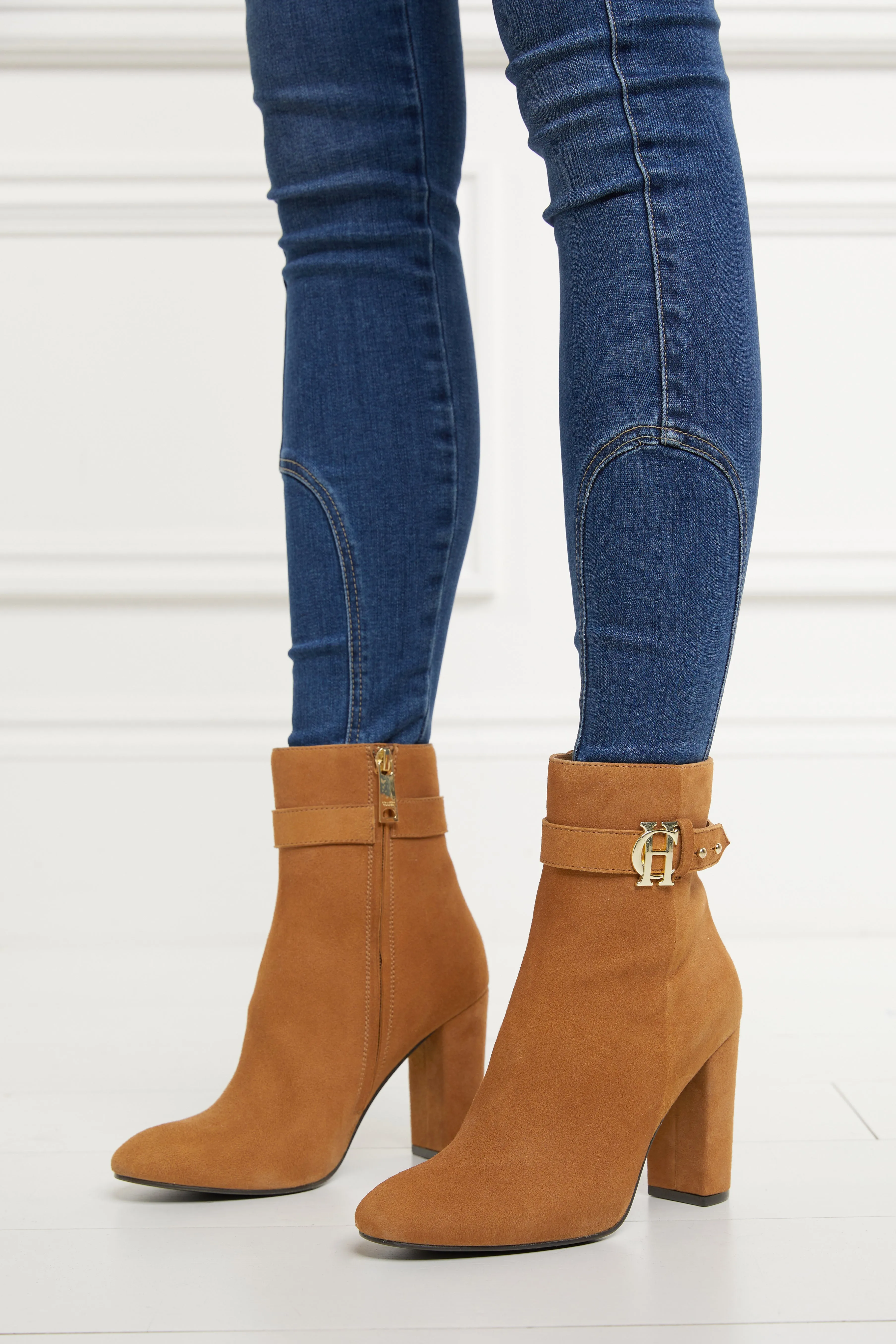 Mayfair Suede Ankle Boot (Tan)