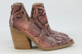 Vince Camuto Gigietta Women's Pink Snake Boots 5.5M(ZAP13759)